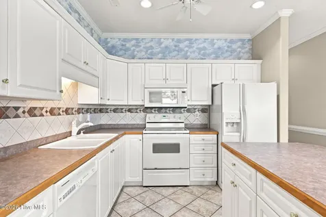 8632 Emerald Drive Emerald Isle NC 28594