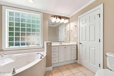8632 Emerald Drive Emerald Isle NC 28594