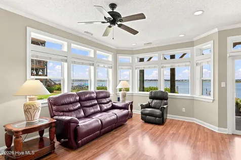 8632 Emerald Drive Emerald Isle NC 28594