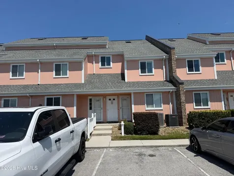9201 Coast Guard Road Emerald Isle NC 28594