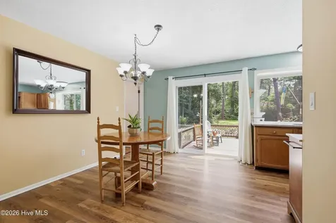 704 Meadow Court Morehead City NC 28557