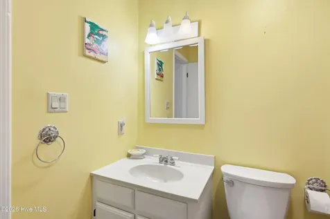 704 Meadow Court Morehead City NC 28557