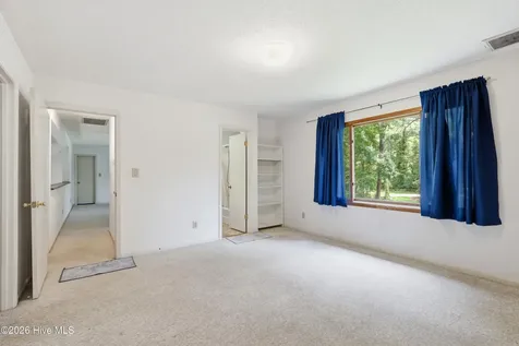 704 Meadow Court Morehead City NC 28557