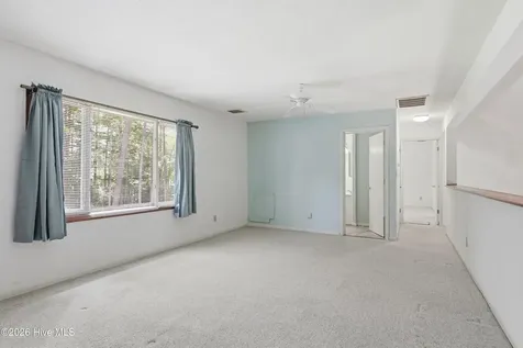 704 Meadow Court Morehead City NC 28557