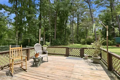 704 Meadow Court Morehead City NC 28557