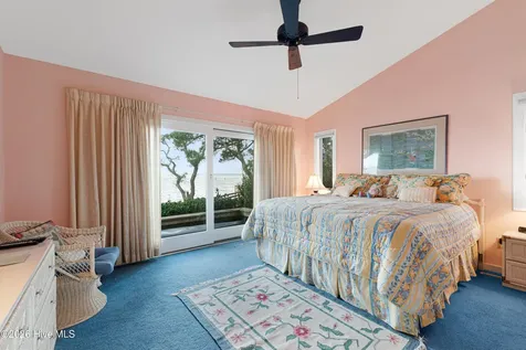 590 Westport Drive Pine Knoll Shores NC 28512