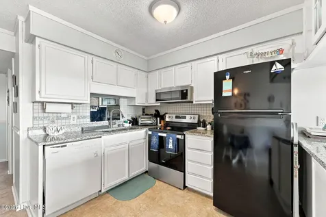 1904 E Fort Macon Road Atlantic Beach NC 28512