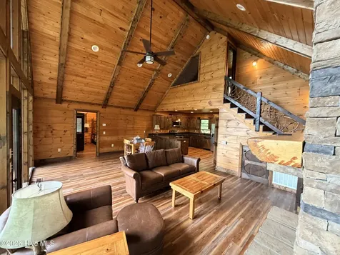 371 Black Bear Trail Topton NC 28781