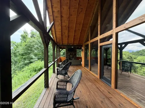 371 Black Bear Trail Topton NC 28781
