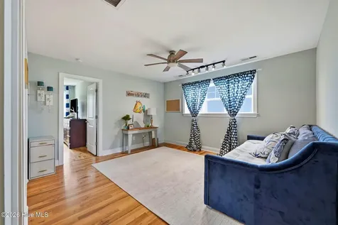 30 E North Shore Lane Arapahoe NC 28510
