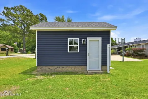 30 E North Shore Lane Arapahoe NC 28510