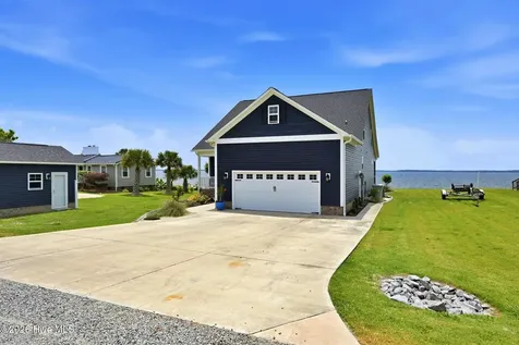 30 E North Shore Lane Arapahoe NC 28510