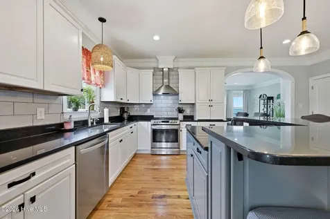 30 E North Shore Lane Arapahoe NC 28510