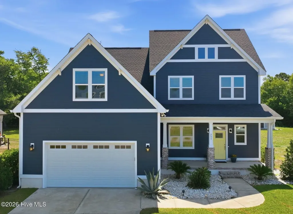 209 Bogue Carrier Court Newport NC 28570