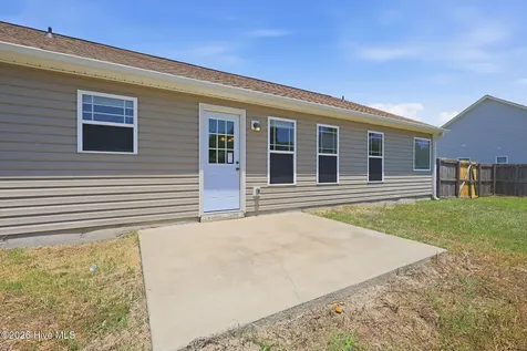 202 Long Neck Drive Richlands NC 28574