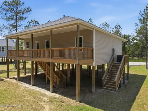 622 Vandemere Creek Drive Vandemere NC 28587