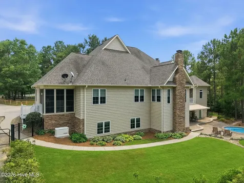 164 Saddle Ridge West End NC 27376