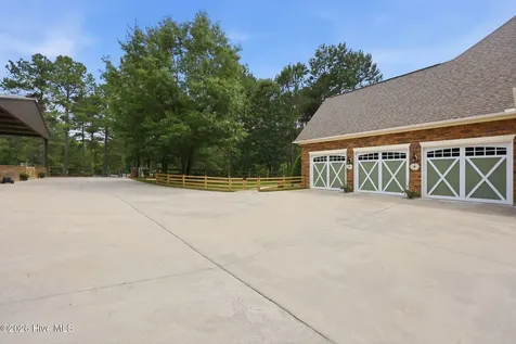 164 Saddle Ridge West End NC 27376