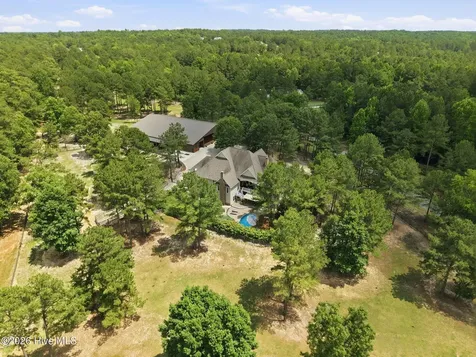 164 Saddle Ridge West End NC 27376