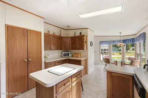 605 Outrigger Court Hampstead NC 28443