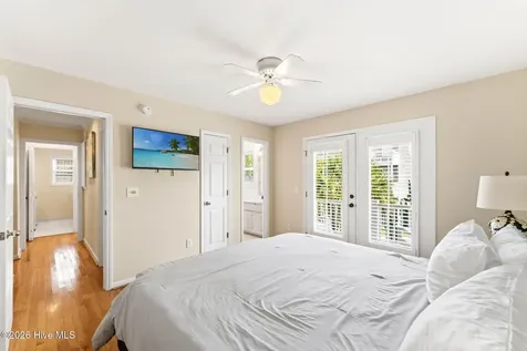 183 W Fourth Street Ocean Isle Beach NC 28469
