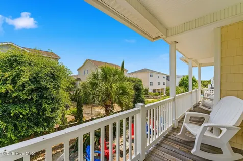 183 W Fourth Street Ocean Isle Beach NC 28469