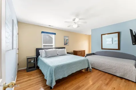 183 W Fourth Street Ocean Isle Beach NC 28469