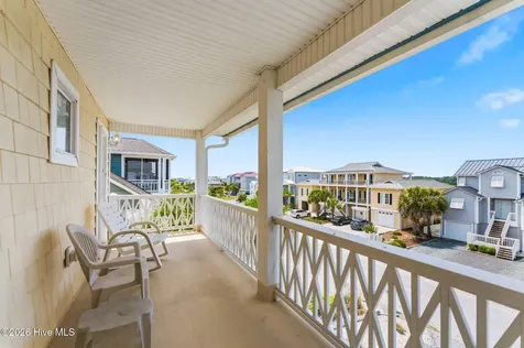183 W Fourth Street Ocean Isle Beach NC 28469