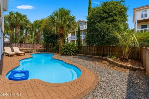 183 W Fourth Street Ocean Isle Beach NC 28469