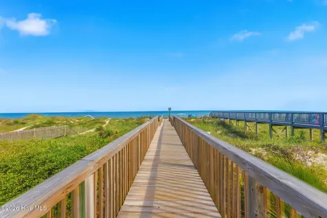 183 W Fourth Street Ocean Isle Beach NC 28469