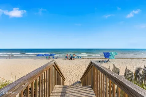 183 W Fourth Street Ocean Isle Beach NC 28469