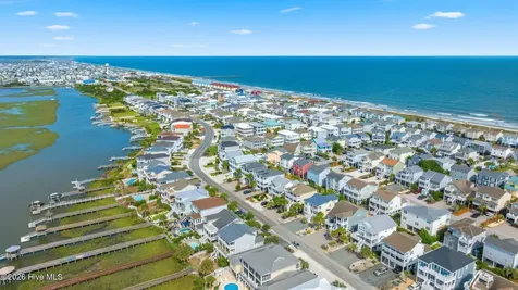 183 W Fourth Street Ocean Isle Beach NC 28469