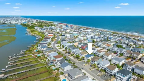 183 W Fourth Street Ocean Isle Beach NC 28469