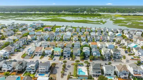 183 W Fourth Street Ocean Isle Beach NC 28469