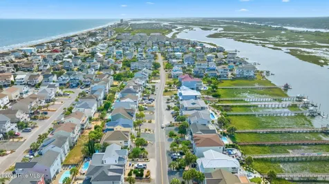 183 W Fourth Street Ocean Isle Beach NC 28469