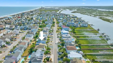 183 W Fourth Street Ocean Isle Beach NC 28469