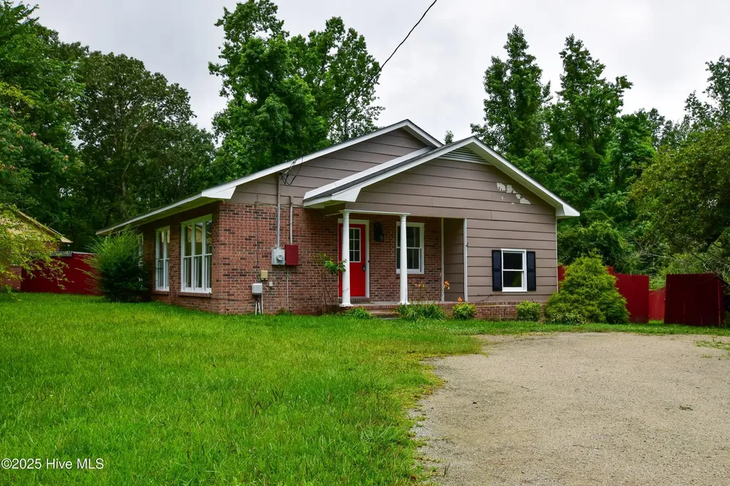 1933 Rocky Run Road Jacksonville NC 28546