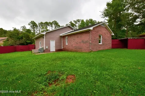 1933 Rocky Run Road Jacksonville NC 28546