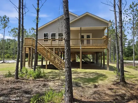 588 Vandemere Creek Drive Vandemere NC 28587