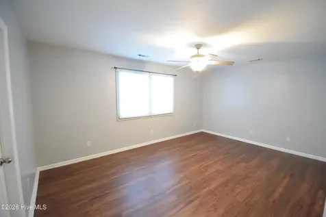105 Captains Cove New Bern NC 28562