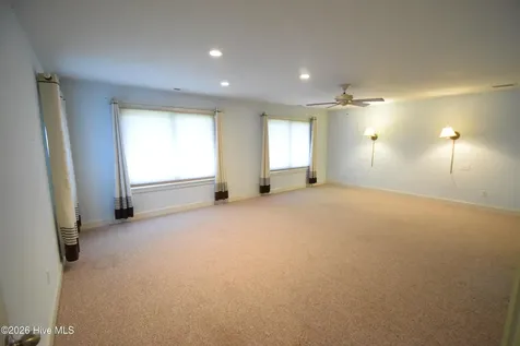 105 Captains Cove New Bern NC 28562
