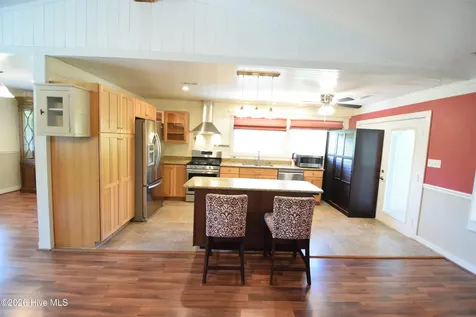 105 Captains Cove New Bern NC 28562