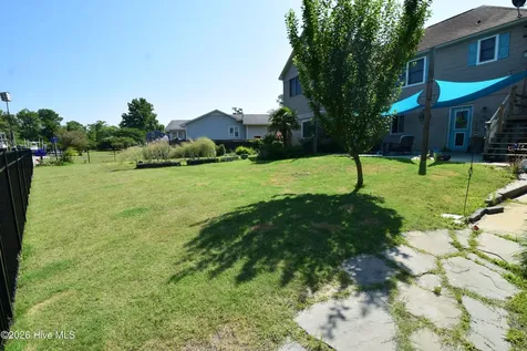 105 Captains Cove New Bern NC 28562