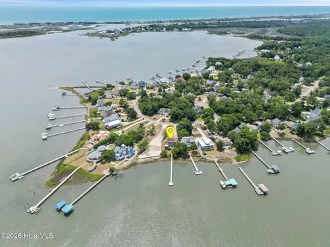 915 Chadwick Shores Drive Sneads Ferry NC 28460