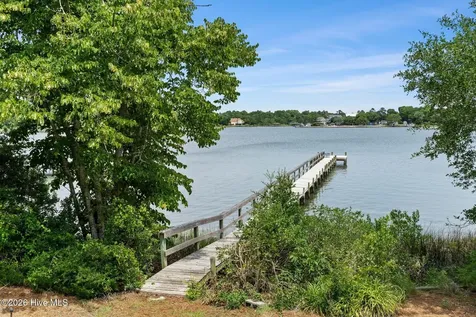 915 Chadwick Shores Drive Sneads Ferry NC 28460