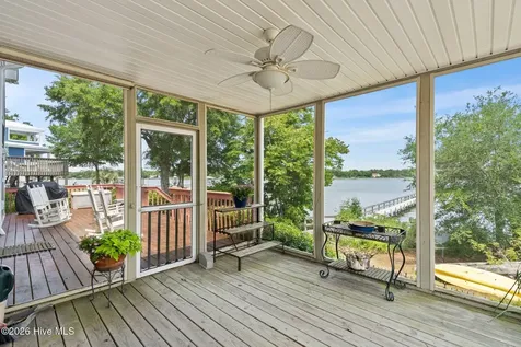 915 Chadwick Shores Drive Sneads Ferry NC 28460