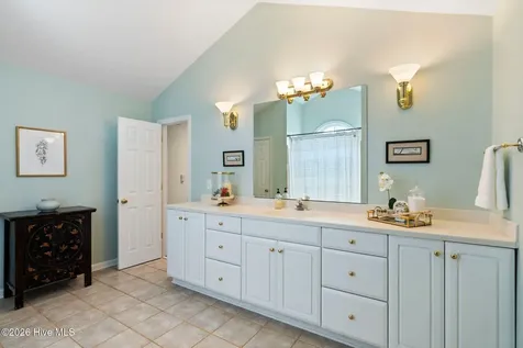 915 Chadwick Shores Drive Sneads Ferry NC 28460