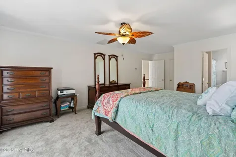 915 Chadwick Shores Drive Sneads Ferry NC 28460