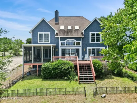 915 Chadwick Shores Drive Sneads Ferry NC 28460