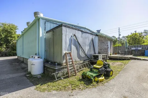 8039 River Road SE Southport NC 28461